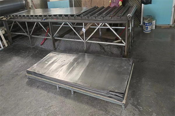 玉树医院墙体防护铅皮